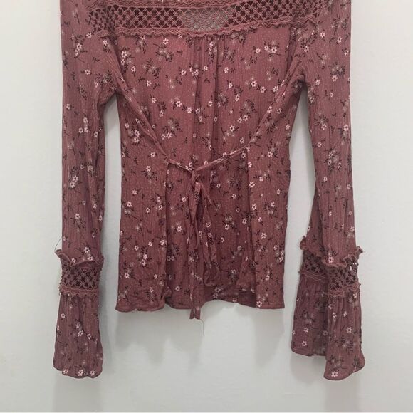 American Rag Floral Ruffle Blouse Size Large Juniors - Picture 6 of 7